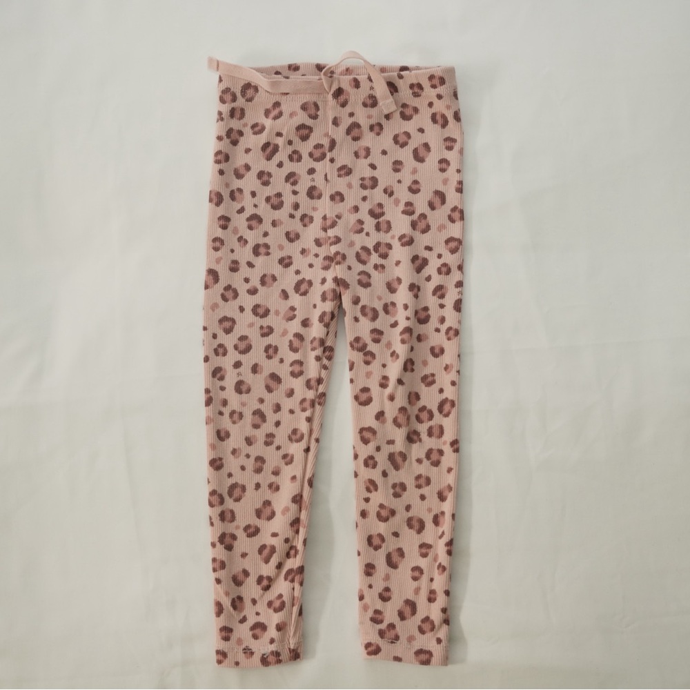 Pink leopard print leggings